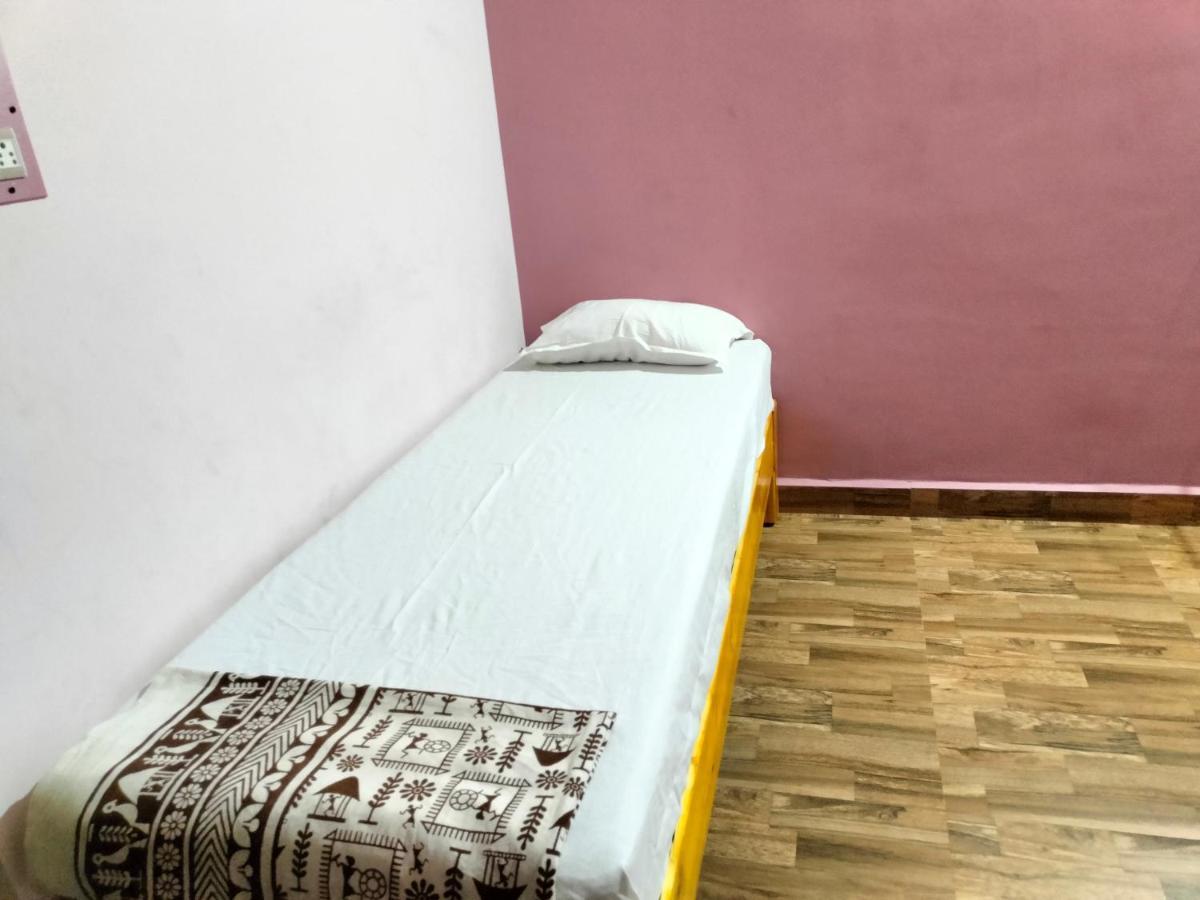 Prajwal Home Stay هامبي المظهر الخارجي الصورة