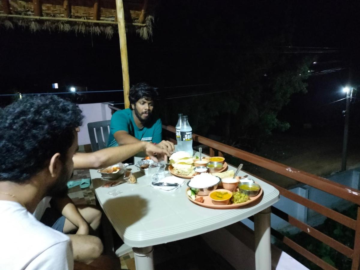 Prajwal Home Stay هامبي المظهر الخارجي الصورة