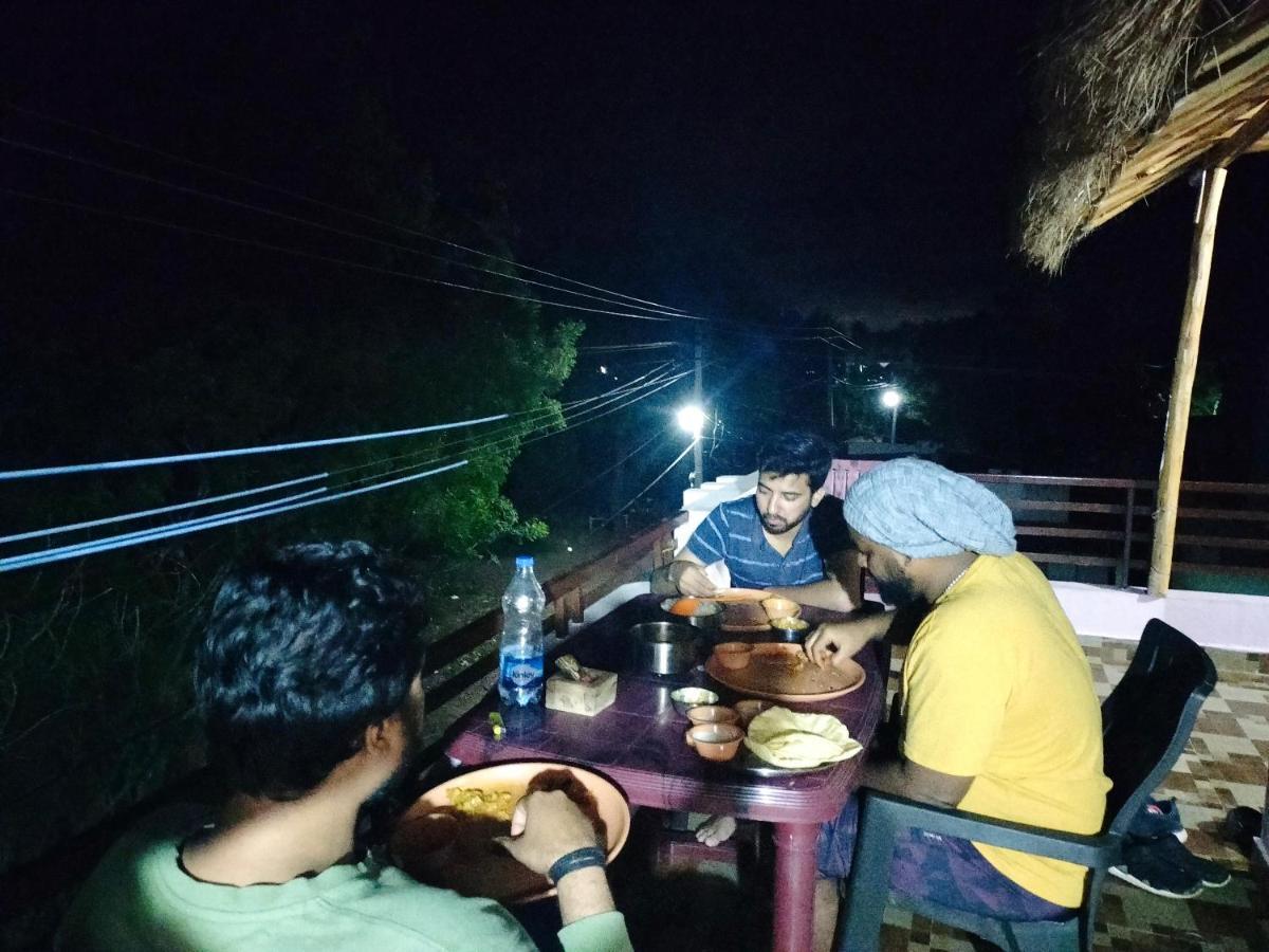 Prajwal Home Stay هامبي المظهر الخارجي الصورة