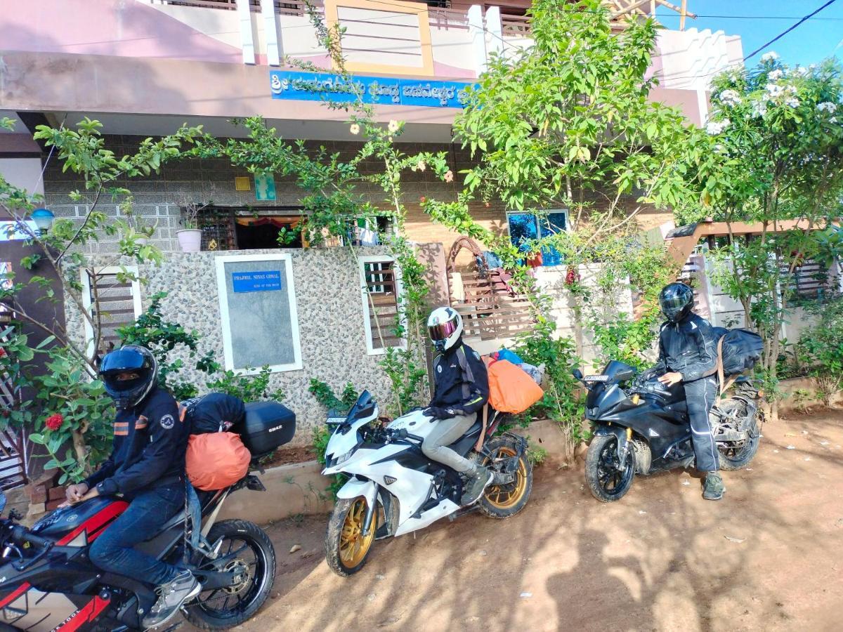 Prajwal Home Stay هامبي المظهر الخارجي الصورة